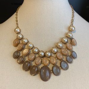 New York & Company statement fashion necklace